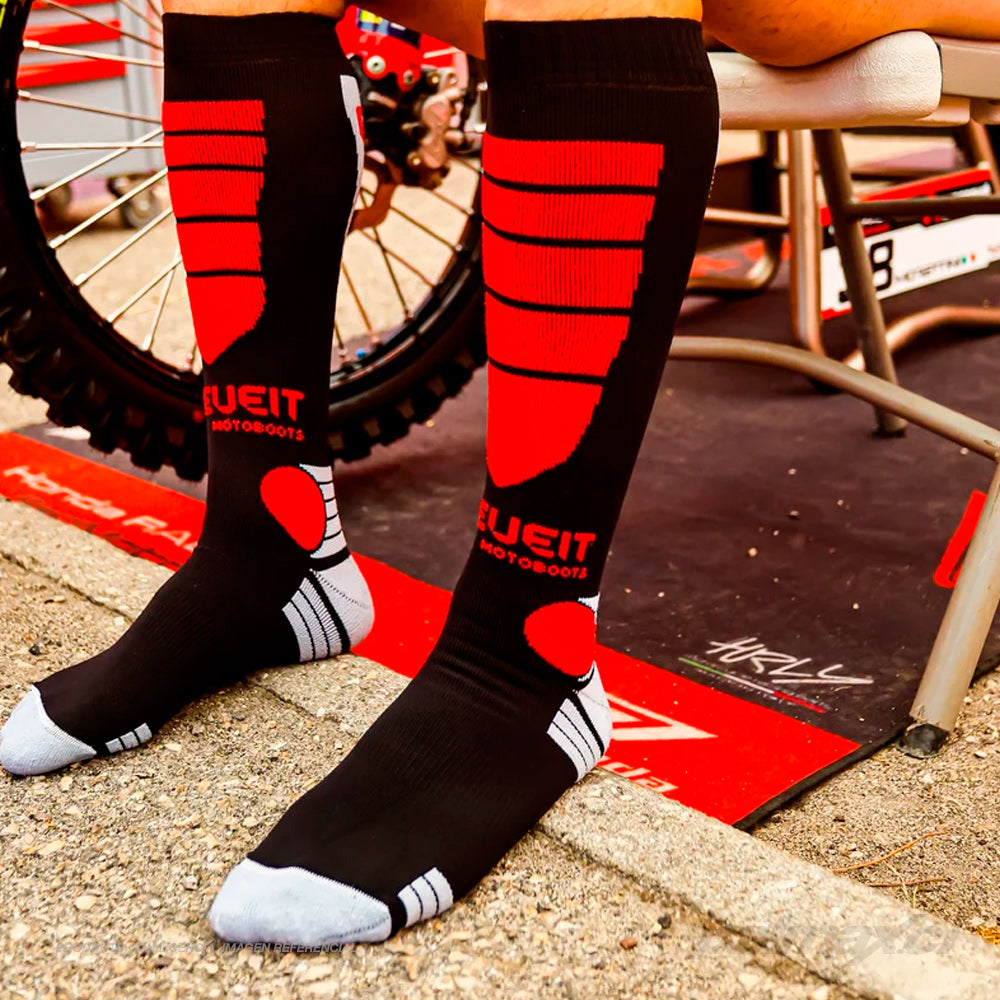 Calcetas Off-Road modelo X-Comp Black | Eleveit